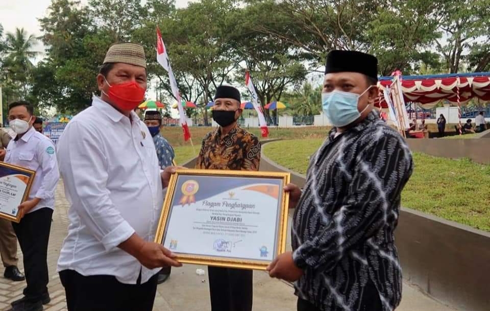 Kamaru-Deddy Ikut Rayakan HUT ke-18 Bonebol, Kabupaten Berbatasan dengan Bolsel