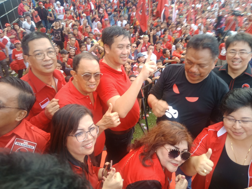 Caleg PDIP Jein Rende Disebut Raup 39.000 Suara, Kandouw: Senang Ada yang Pecahkan Rekor Saya