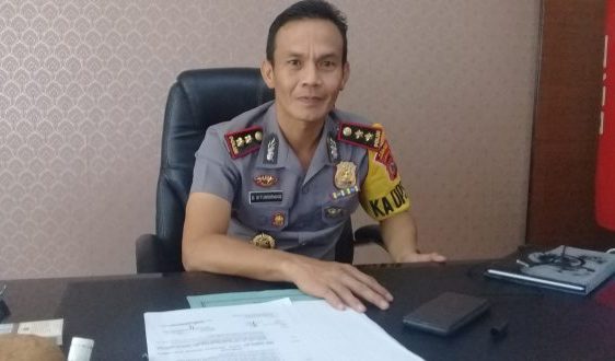 kapolres-minahasa-akbp-denny-situmorang.jpg