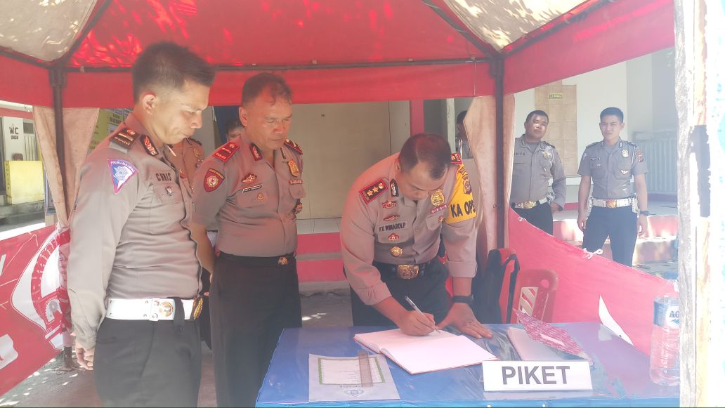 Kapolres Minsel Cek Pos Pengamanan Lebaran 2018