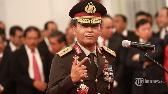 kapolri-jendral-idham-azis-waktu-dilantik-jokowi.jpg