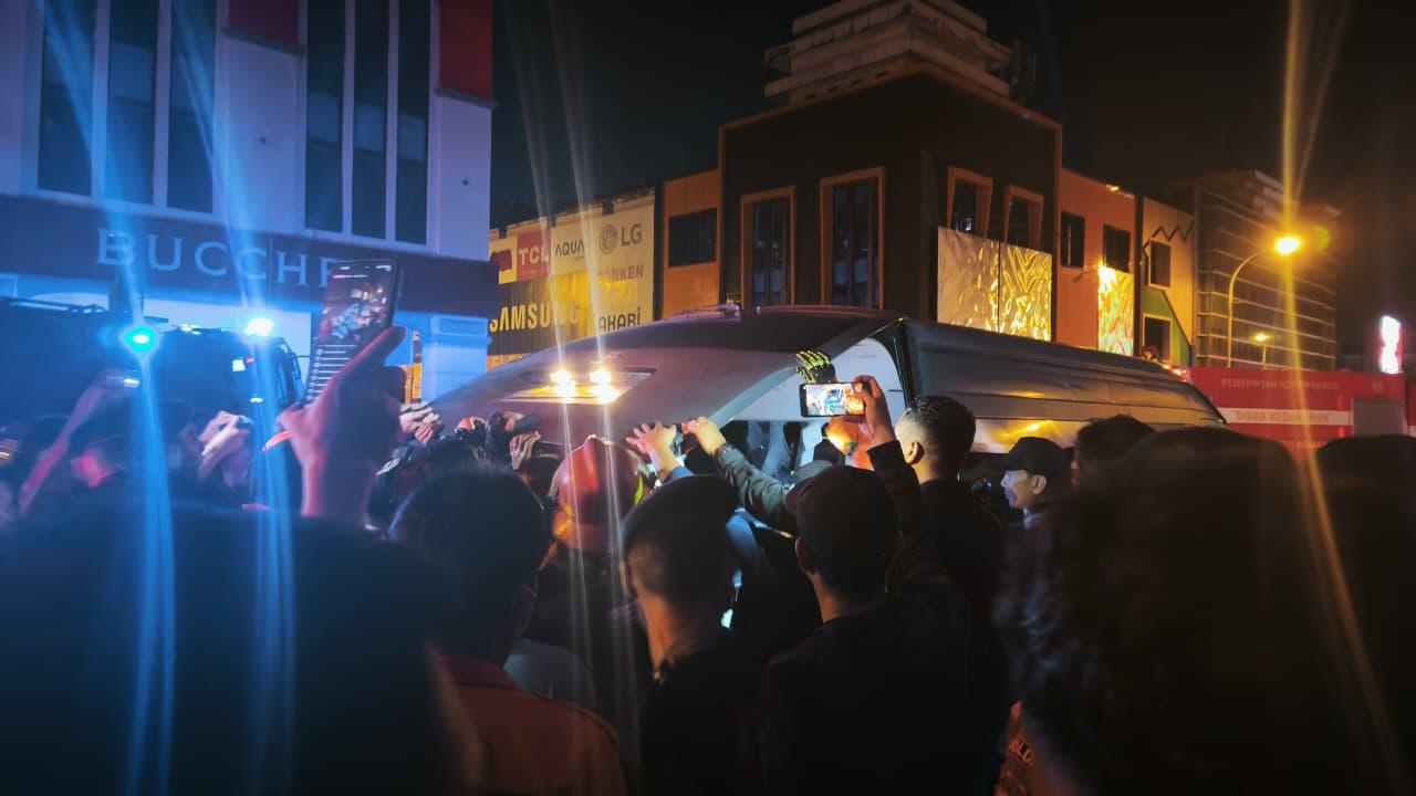 kebakaran-yang-melanda-Megamall-Manado-pada-Sabtu-1652026fsdh.jpg