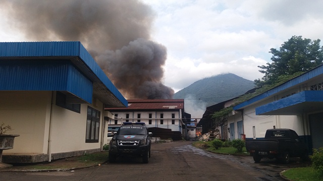 kebakaran_20171217_151543.jpg