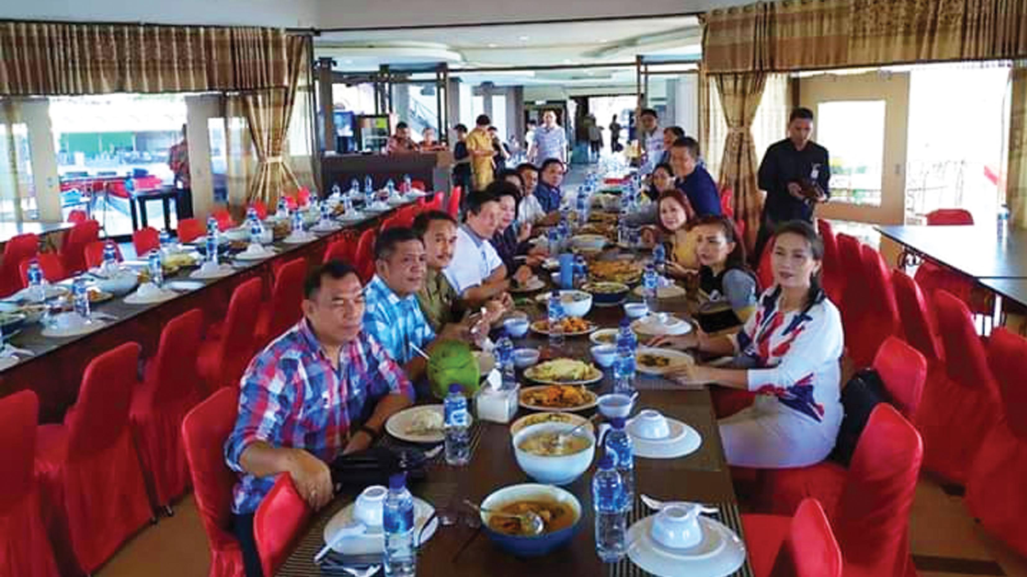 Menjamu Pimpinan dan Anggota DPRD Kota Manado, Vicky Lumentut: 5 Tahun Tidaklah Singkat