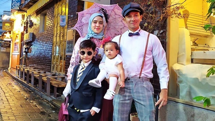 Usia Belum 2 Tahun, Anak Sonny Septian Tenteng Tas Mewah & Berpose Bak Model, Aksinya Jadi Sorotan