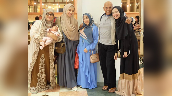 Sosok Santi Asokamala Istri Muda Mark Sungkar, Sudah Menyatu Dengan Keluarga, Akrab Dengan Fenny