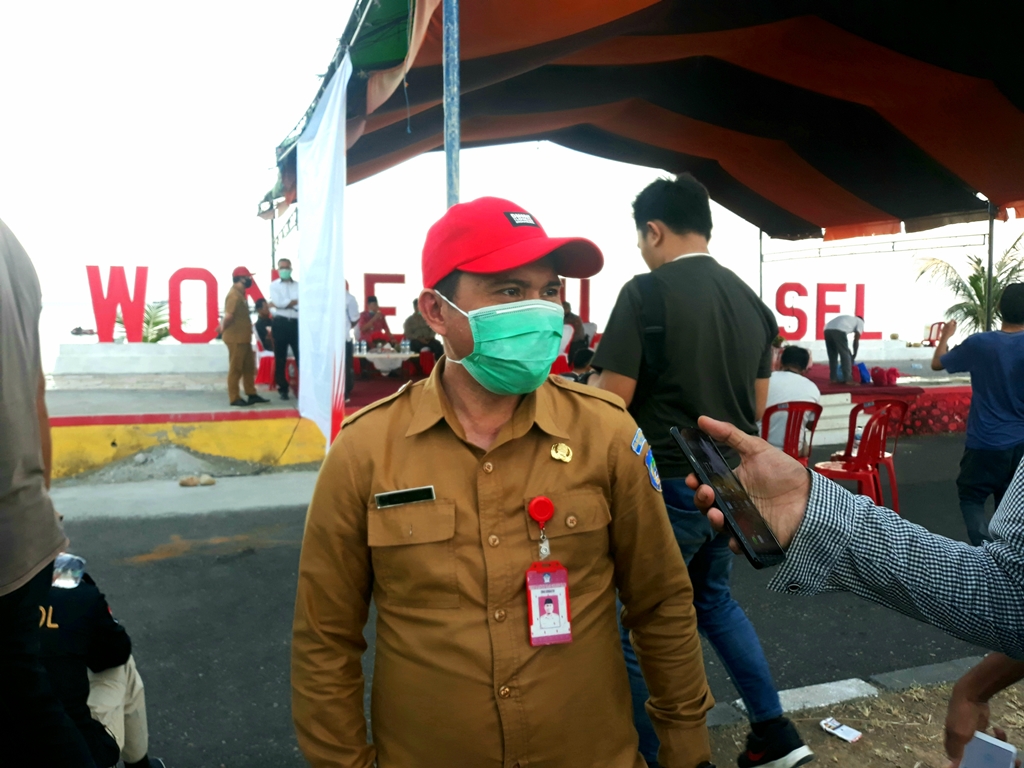 kepala-dinas-kesehatan-dinkes-bolsel-dr-sadly-mokodongan.jpg
