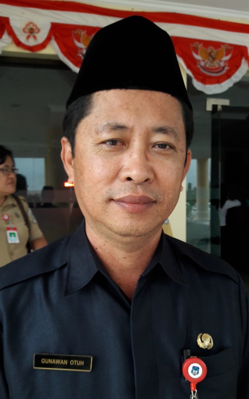 kepala-dukcapil-bolsel-gunawan-otuh-457577.jpg