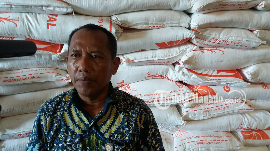 kepala-perum-bulog-divre-sulutgo-eko-pranoto_20180603_133129.jpg