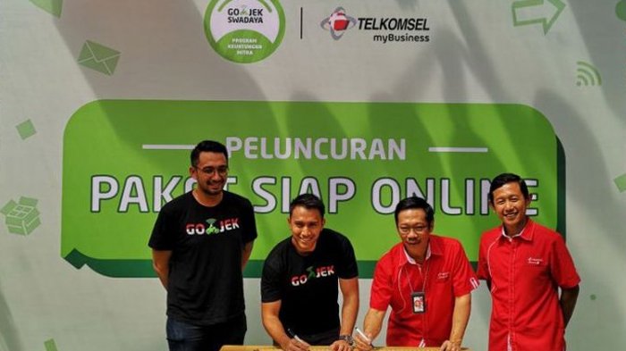 kerjasama-antara-gojek-dan-telkomsel_20180709_102746.jpg