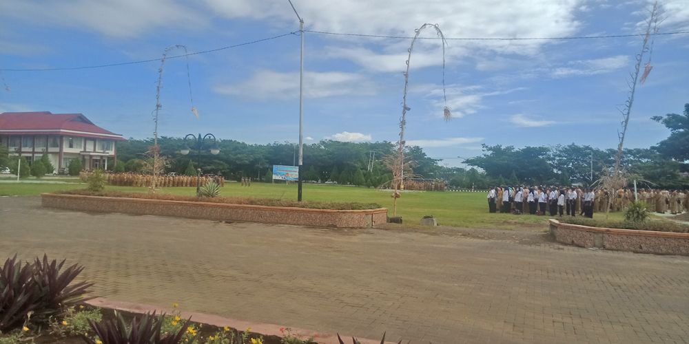 Ketentuan Baru Kemendagri Soal Seragam Hitam Jadi Bahan Pergunjingan