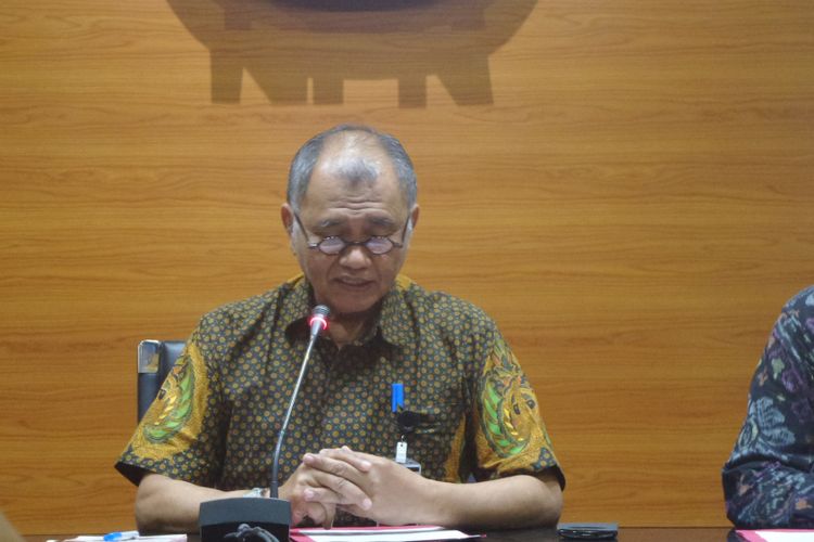 ketua-kpk-agus-raharjo-melakukan-press-conference.jpg