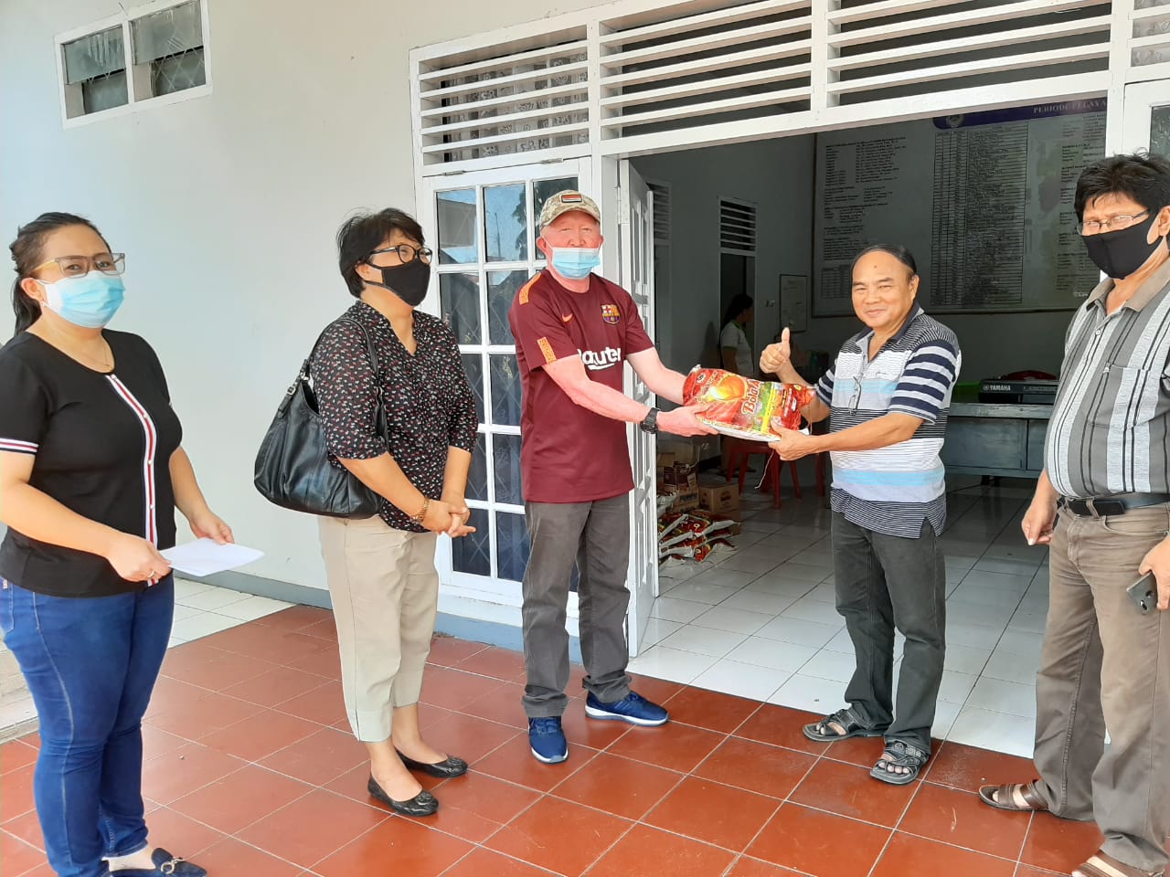 Forum Pemuda GMIM Lintas Generasi Berdiakonia Kepada Mahasiswa Perantau