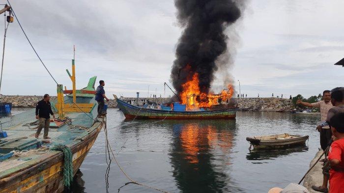 Kebakaran Kapal Motor di Aceh, 1 ABK Meninggal Dunia