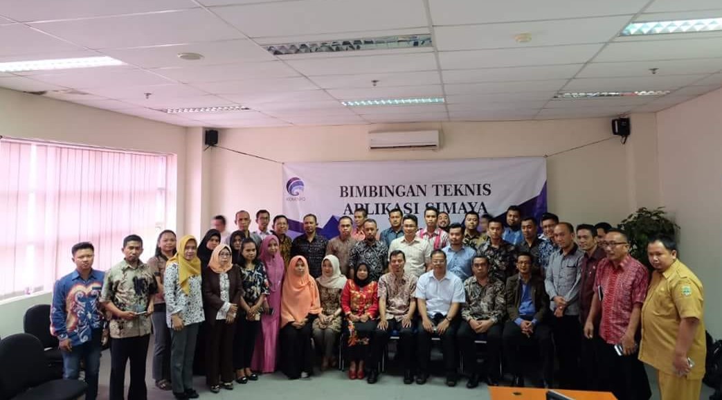 kominfo-bolmong-menghadiri-bimtek-terkait-aplikasi-simaya_20180704_125139.jpg