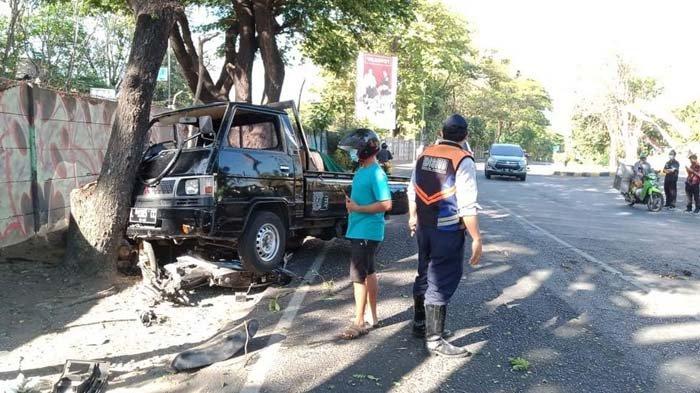 Kecelakaan Maut Tadi, Dua Orang Tewas, Mobil Pikap Tabrak Pohon