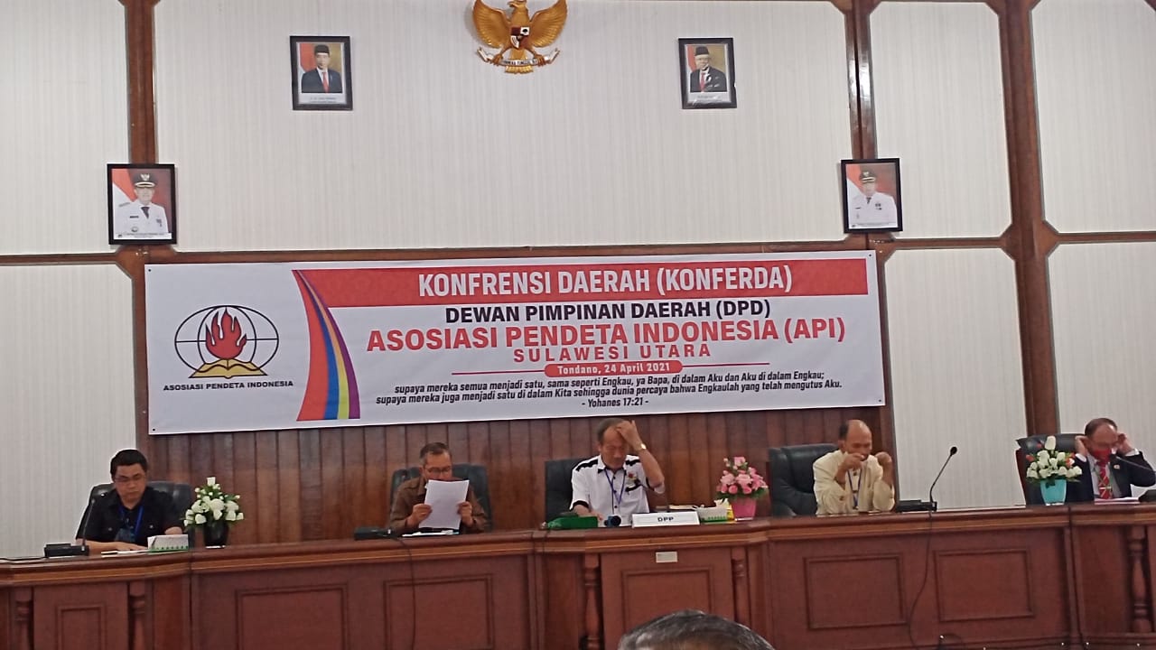 konferda-api-sulawesi-utara-yang-digelar-sabtu-2404-di-kantor-dprd-kabupaten-minahasa.jpg