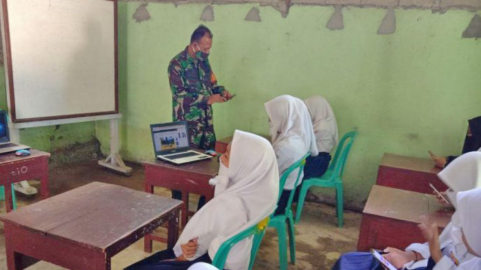 koramil-kaidipang-sediakan-wifi-gratis-bagi-pelajar.jpg