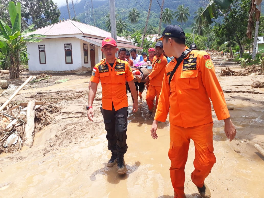 KRONOLOGIS Pencarian Korban Banjir Bandang Sangtombolang, 1 Korban Meninggal, 1 Korban Selamat