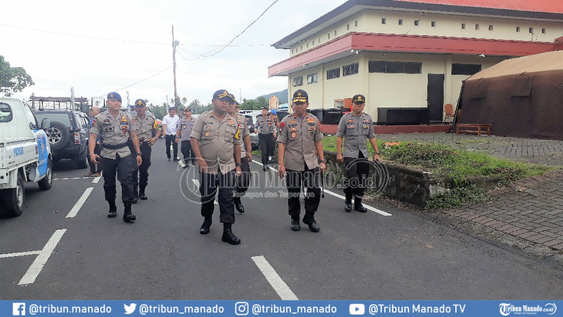 Kunjungi Polres Minut, Kapolda Sulut Minta Kapolres Belikan Kaca Spion bagi Pengendara yang Ditilang