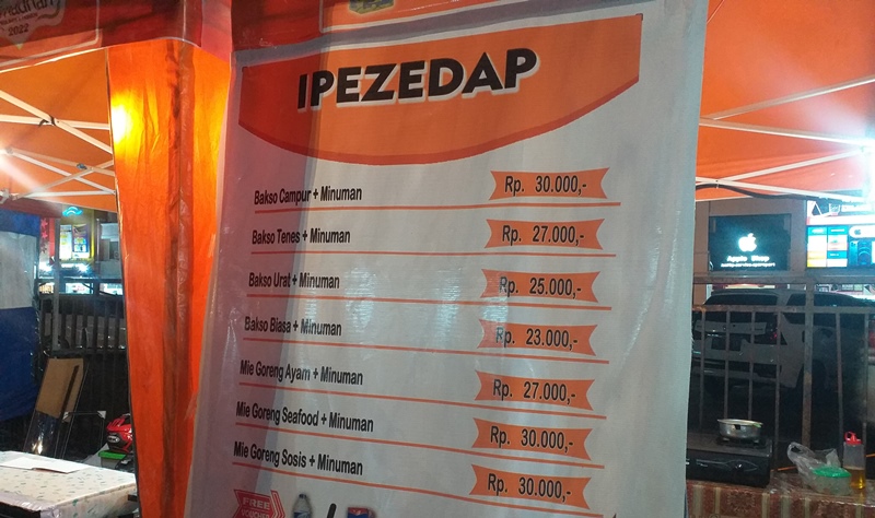 lapak-kuliner-ipezedap-di-festival-kuliner-dan-bazar-murah-ramadan-selasa-542022.jpg