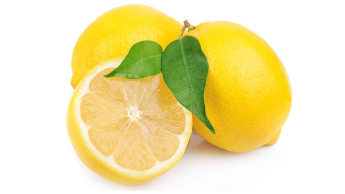 Begini Cara Memeras Lemon yang Tepat Agar Air Perasannya Banyak