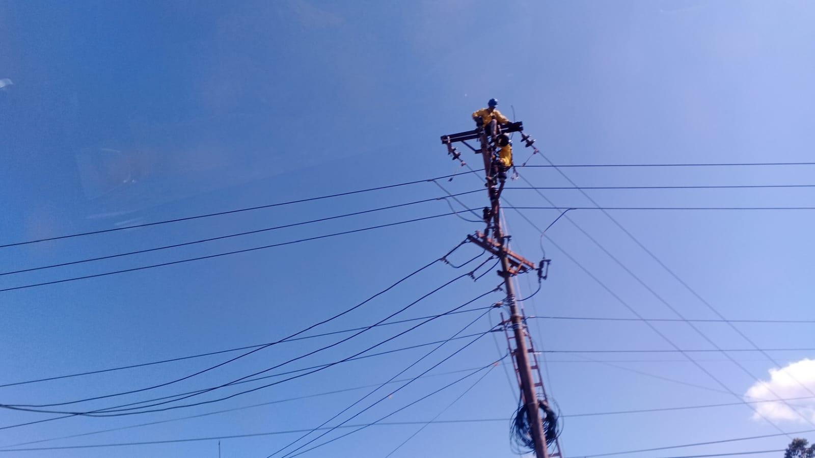 listrik-pln-mati-lampu-sulut-xx.jpg