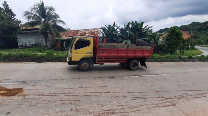 Kecelakaan Maut Tadi Siang Pukul 11.00, Pemuda Tewas Tergeletak di Jalan, Warga Duga Tertabrak Mobil