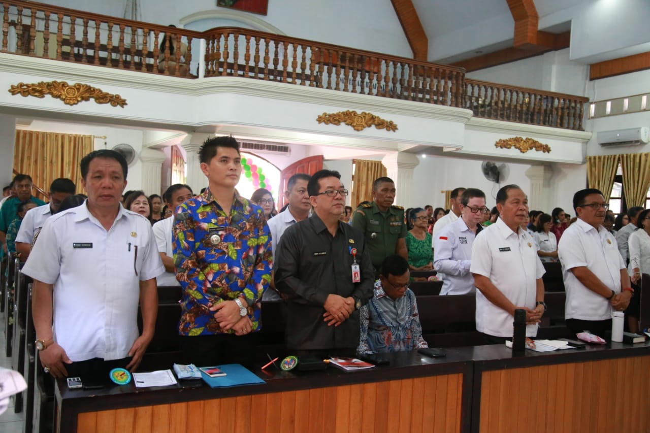 Lomban dan Mantiri Kompak Hadiri Safari Natal Pemprov Sulut