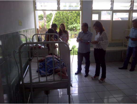 Lomban Kunjungi Gadis Korban Rudapaksa