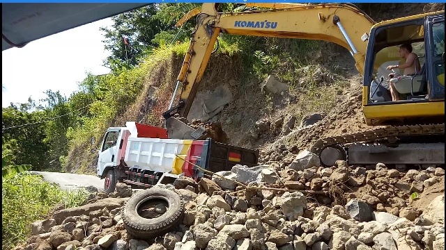 Longsor Isolasi Satu Desa di Siau