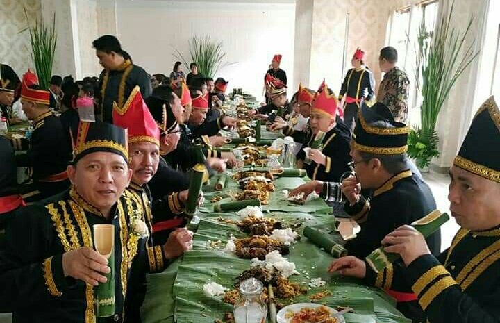 Makan Tanpa Sendok Ternyata Memiliki Berbagai Manfaat  yang Jarang Diketahui