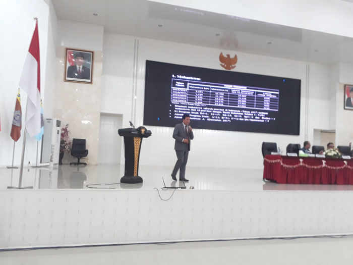 Unsrat Kelebihan Dosen, Kekurangan Guru Besar