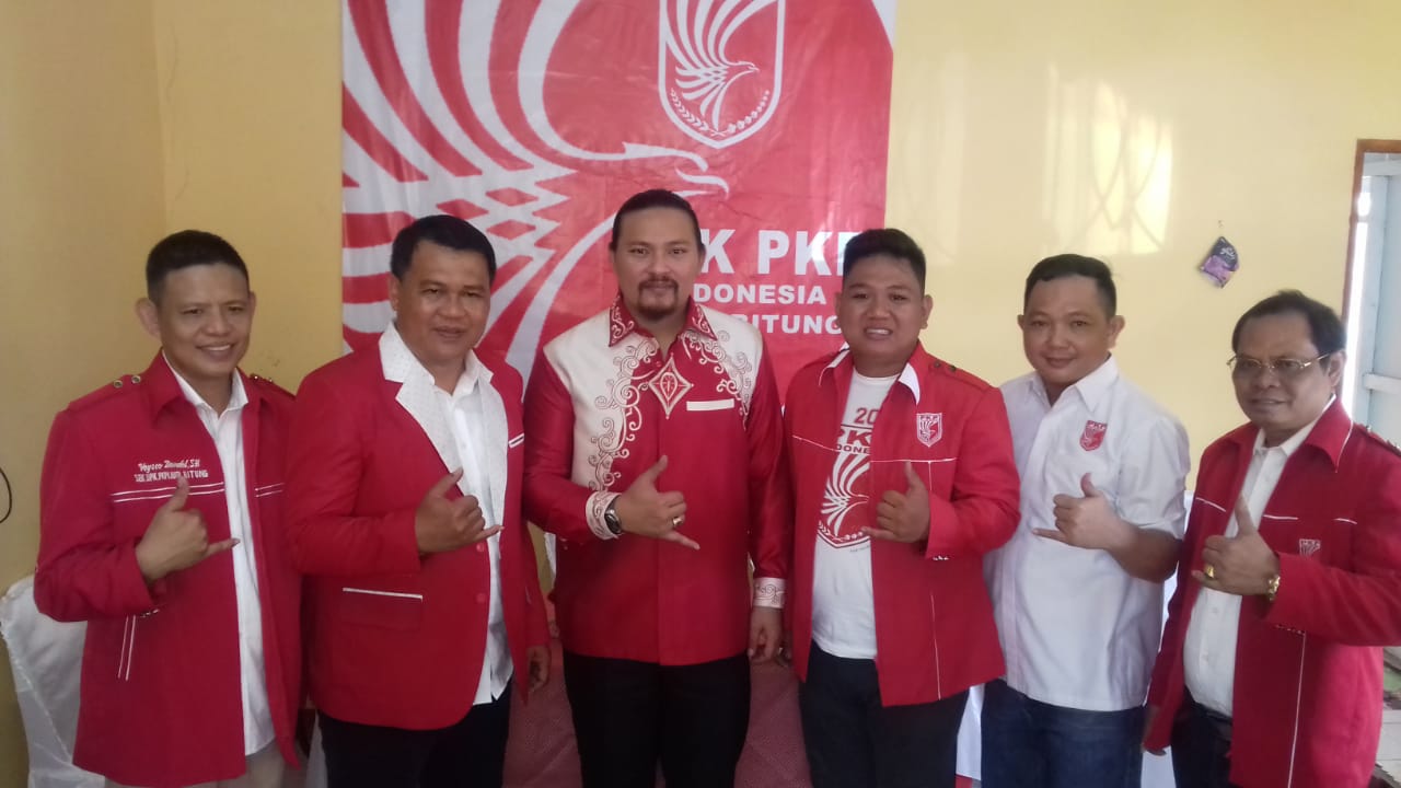 marthin-daniel-tumbelaka-mdt-mendaftar-bakal-calon-walikota-dan-wakil-walikota-di-pkpi-bitung.jpg