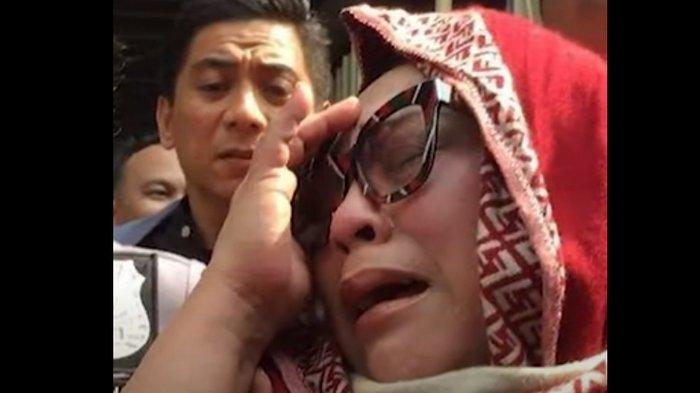 Nunung Nangis-nangis Dibawa ke Rumah Sakit Dirawat, Syok Dinyatakan Covid-19 Setelah Hasil Swab