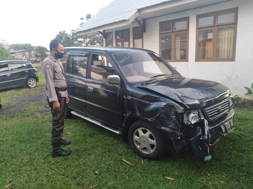 Usai Mengisi BBM di Langowan, Bagian Belakang Mobil Kijang Ini Meledak