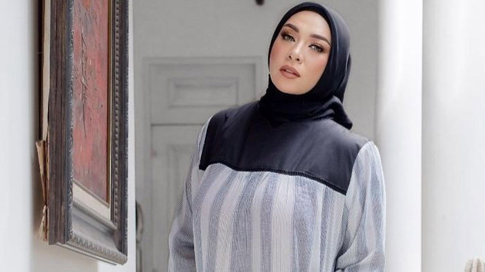 melly-goeslaw-bocorkan-rahasia-suksesnya-turunkan-berat-badan.jpg