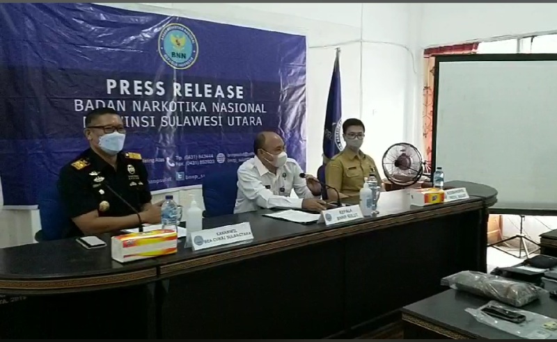 Amankan 22,4 Gram Tembakau Gorila, Bea Cukai Sulut Dapati Asalnya dari Makassar