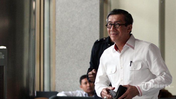 menteri-hukum-dan-ham-yasonna-h-laoly-meninggalkan-gedung-kpk.jpg