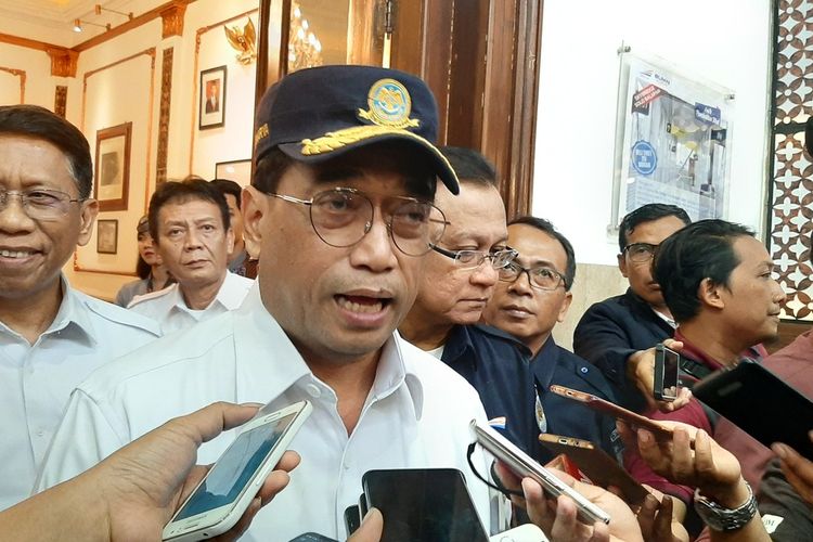DPR Bingung Menhub Relaksasi Transportasi Umum