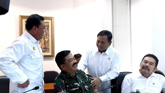Potret Keakraban Menhan Prabowo Bersama Panglima TNI dan Budi Gunawan Jelang Rapat Bareng Jokowi