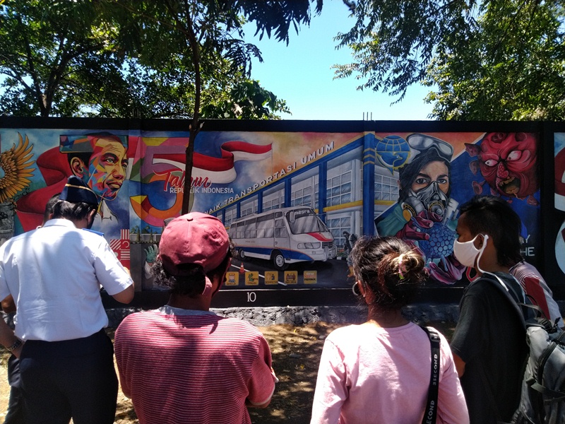 Wangurer Squad Tak Menyangka Juara Lomba Mural, Seperti Ini Lukisannya