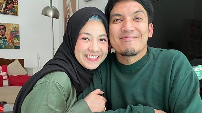 natasha-rizky-dan-desta-foto-diunggah-di-instagram-6-maret-2020.jpg