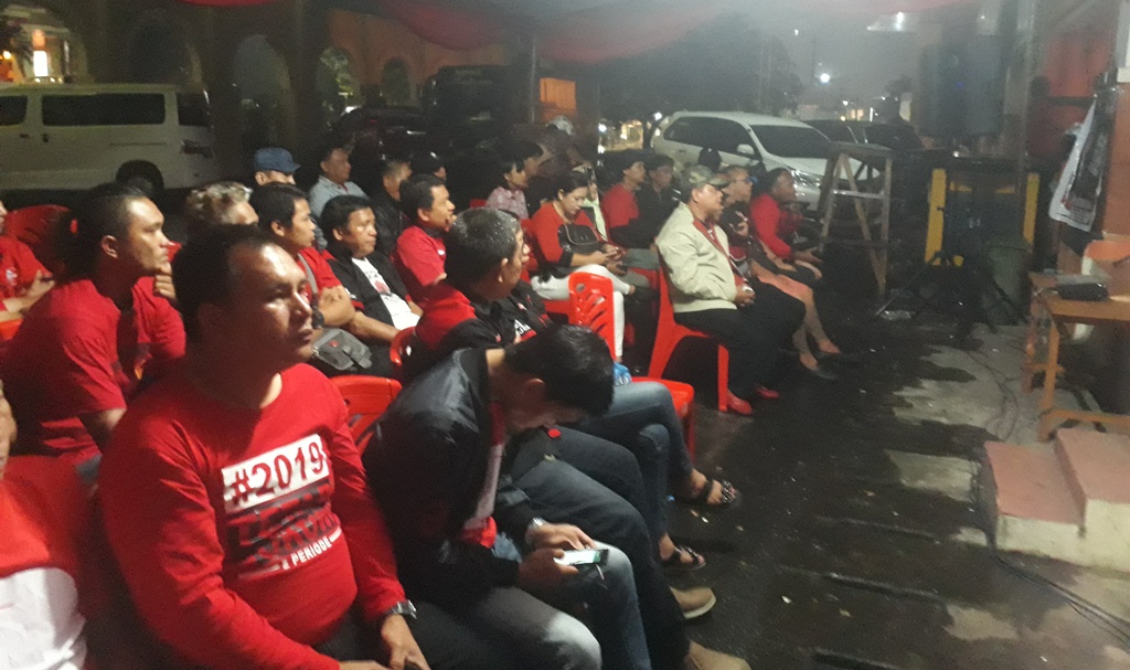 nobar-debat-capres-di-sekretariat-djenri-keintjem.jpg