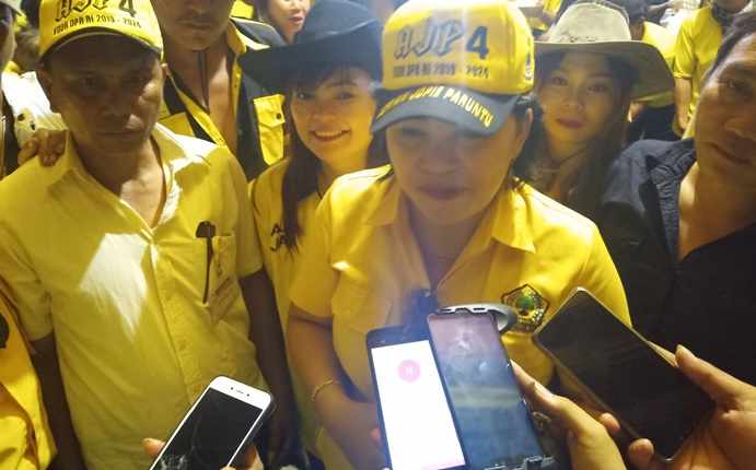 Olfiane Timbuleng Target Golkar 3 Kursi di Dapil III Minsel