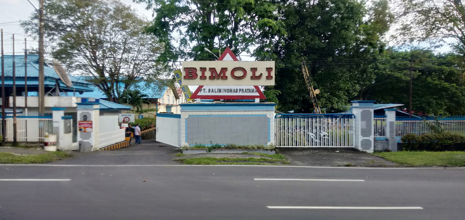 pabrik-bimoli-di-kota-bitung-sulut-pabrik-ini-memproduksi-minyak-goreng.jpg