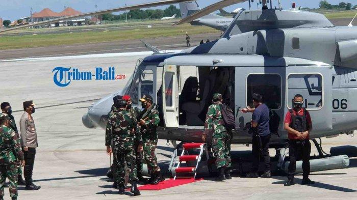 panglima-tni-marsekal-hadi-tjahjanto-bertolak-ke-kri-dr-soeharso-pantau-pencarian-kri-nanggala-402.jpg