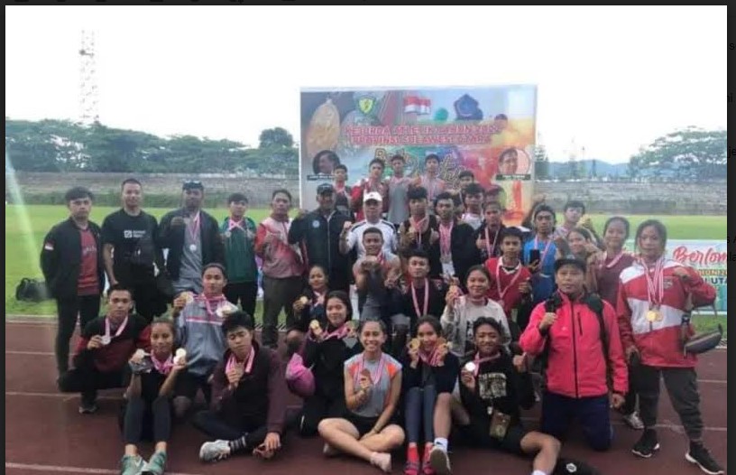 para-atlet-foto-bersama-pengurus-cabang-pasi-minahasa-tenggara-foto-istimewafdh.jpg