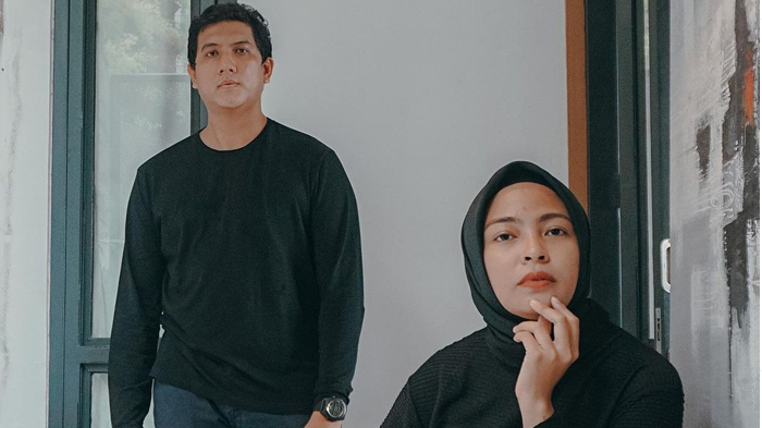pasangan-suami-istri-arda-naff-dan-tantri-kotak.jpg