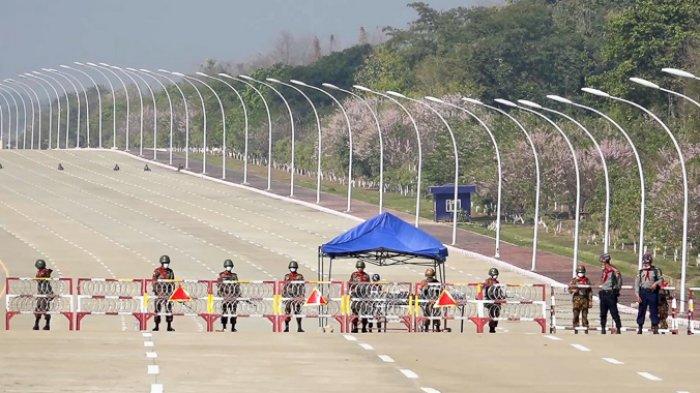 Militer Myanmar Makin Beringas, Markas NLD Digrebek dan Dihancurkan